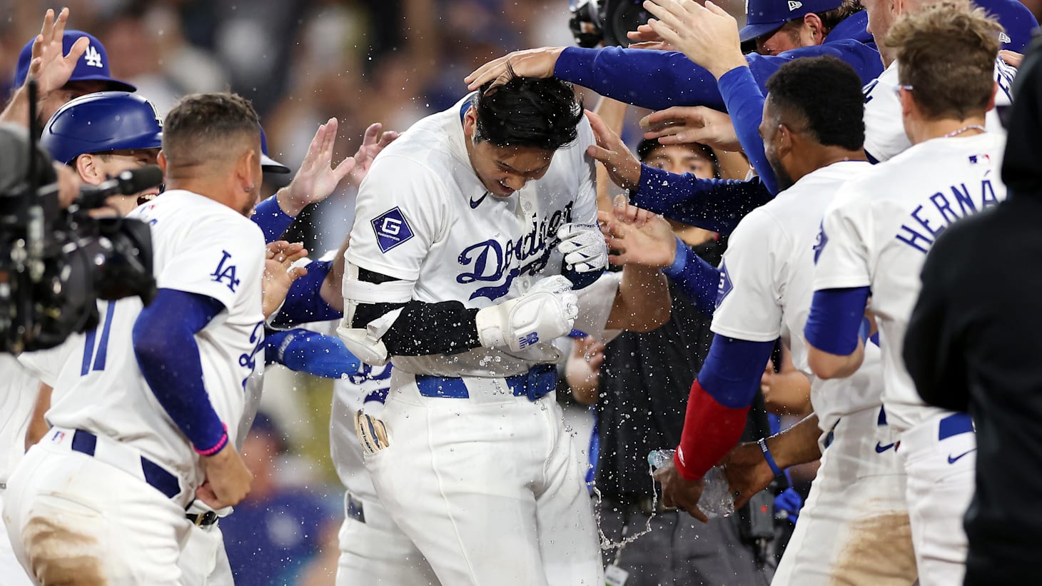 大谷翔平がサヨナラ満塁ホームラン！史上6人目の「40-40」達成｜MLB