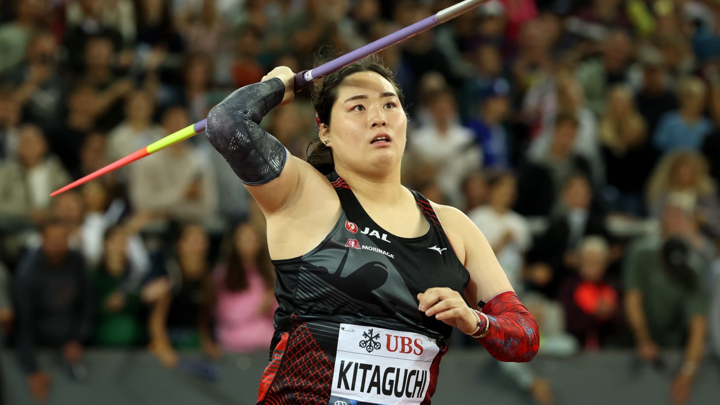 非売品。激レア！ 北口榛花選手他、東京五輪陸上選手8名直筆サイン入りポスター 北口榛花はトレカも威風堂々！ 世界陸上で大逆転の金メダル