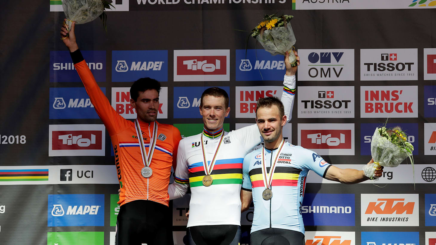 Rohan Dennis claims surprise time trial world title