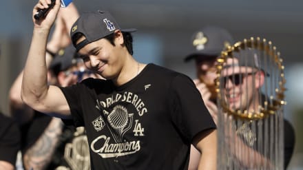 Baseball - Shohei Ohtani wins third straight MVP, joins Barry Bonds as only  four-time winner