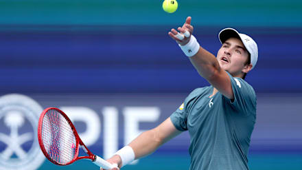 Fonseca é superado por Alcaraz em duelo inédito no Miami Open