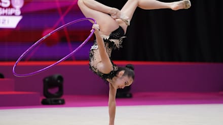 クラブ 新体操 喜田純鈴と山田愛乃は予選敗退【新体操】世界選手権2日目