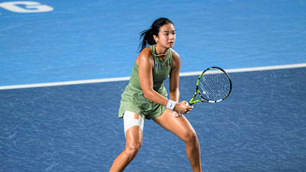 Alexandra Eala reaches ASB Classic semi-finals with straight-sets victory  over Magda Linette