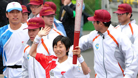 人気特価 野口みずきさんが日本人最初の聖火ランナーに決定【東京2020 オリンピック