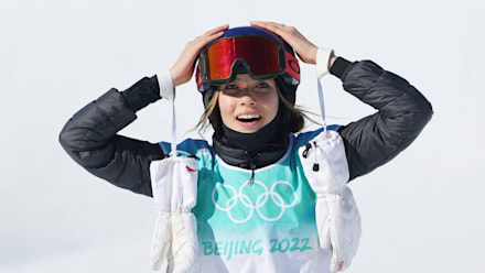 北京五輪ピンバッジ　フリースタイルスキー 選手とテレビカメラマンが接触 フリースタイルスキー男子HP | 毎日新聞
