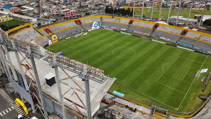 O Estádio Gonzalo Pozo Ripalda tem capacidade para cerca de 20 mil torcedores