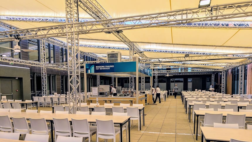 Área de la cocina internacional en la Villa de los Atletas