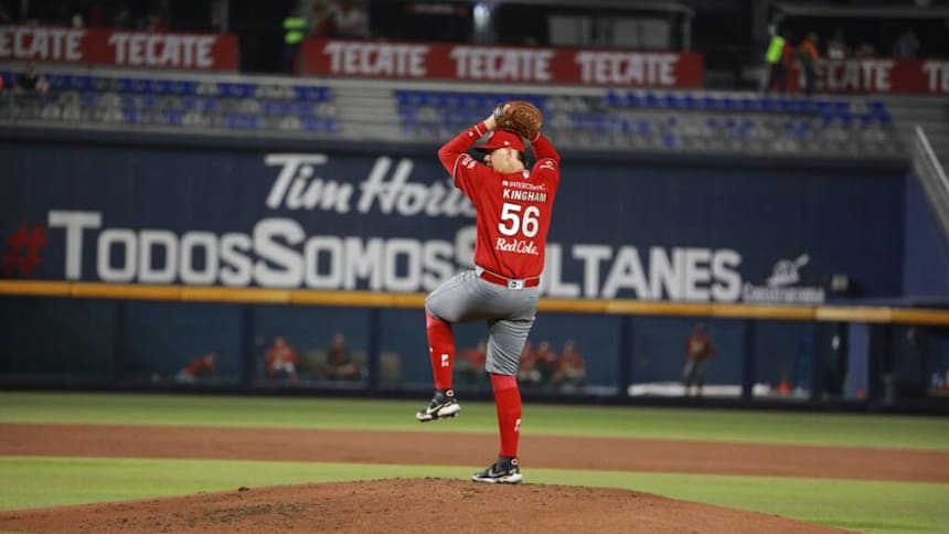 El refuerzo Nick Kingham, pitcher de los Diablos Rojos, lanza durante la serie dos de la Temporada 2023 en la LMB. (FOTO: Diablos Rojos Del México).