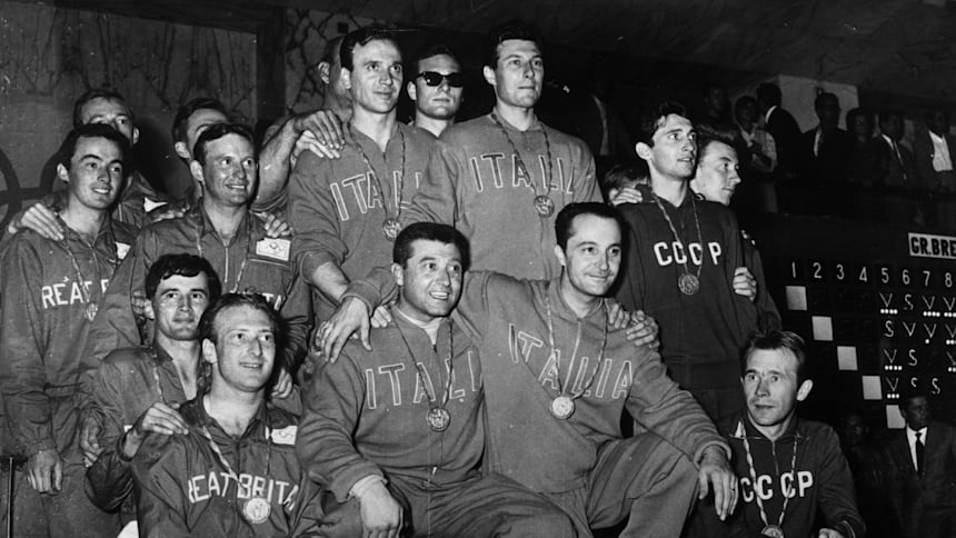 Edoardo Mangiarotti and the Italy épée team with their gold medals at Rome 1960 next to Great Britain (silver) and the Soviet Union (bronze)