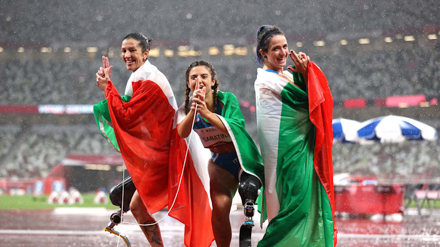 Monica Contraffatto (L), Ambra Sabatini (C), and Martina Caironi (R) during the Tokyo 2020 Paralympic Games