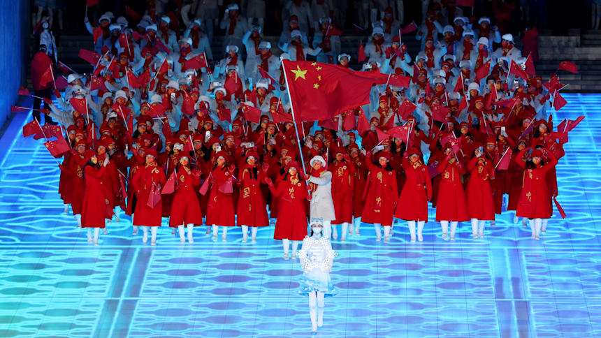 Flagbearers Gao Tingyu and Zhao Dan of Team China