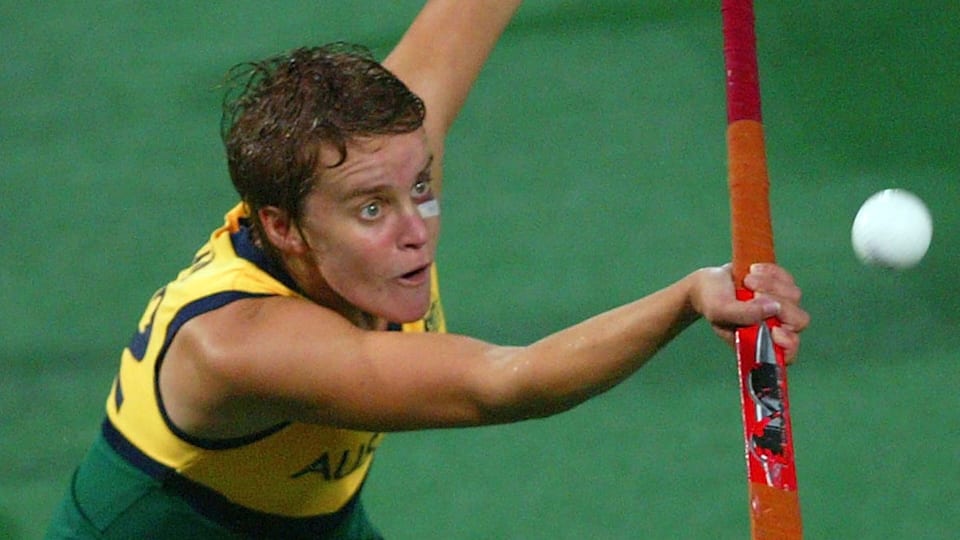 "Vous voulez être entraîneure ? Vous devez dompter la douleur", explique Katie Allen, médaillée d'or olympique et entraîneure d'équipes masculines de hockey 