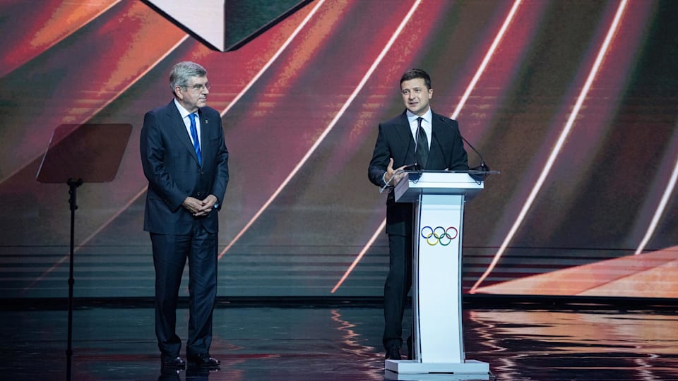 IOC President Bach discusses Ukrainian interest in hosting Olympic Games with President Zelensky