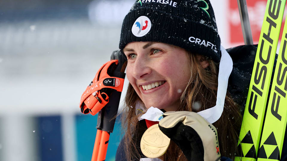 France's Justine Braisaz-Bouchet won the women's 7.5km sprint at the 2025 IBU Biathlon World Championships.