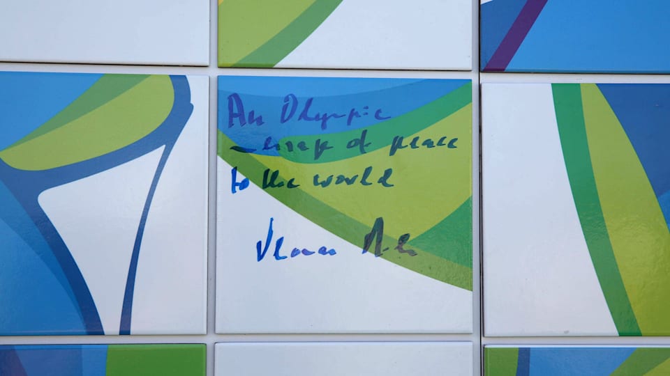 Un appel à la paix lancé depuis le foyer des athlètes olympiques