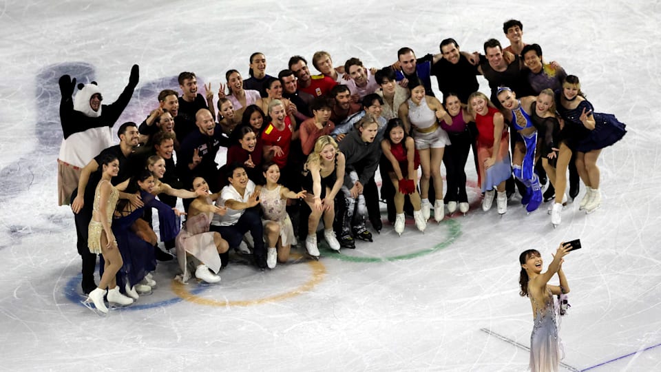 Winter Olympics 2026: Figure skating exhibition gala wraps up Milano Cortina 2026 event with laughs, tears and the traditional "Sakamoto selfie"