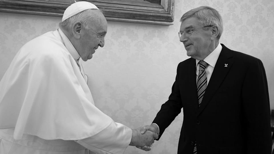 His Holiness Pope Francis and IOC President Thomas Bach