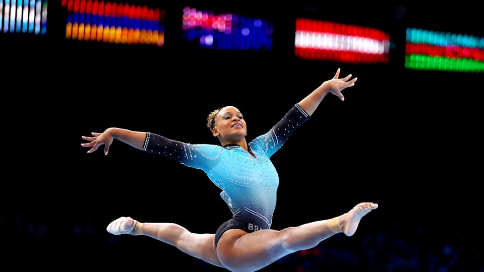 Rebeca Andrade performs on the floor exercise