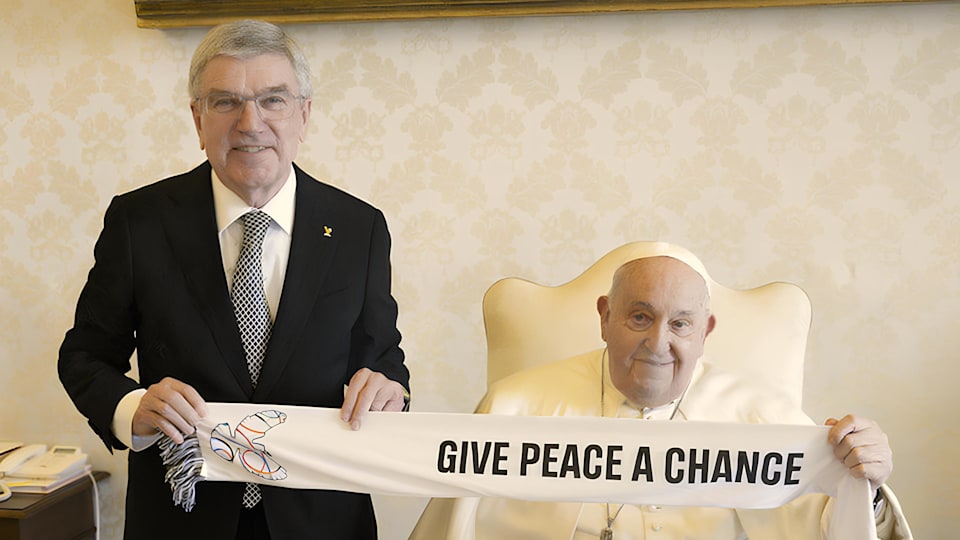 IOC President Thomas Bach was received by His Holiness Pope Francis