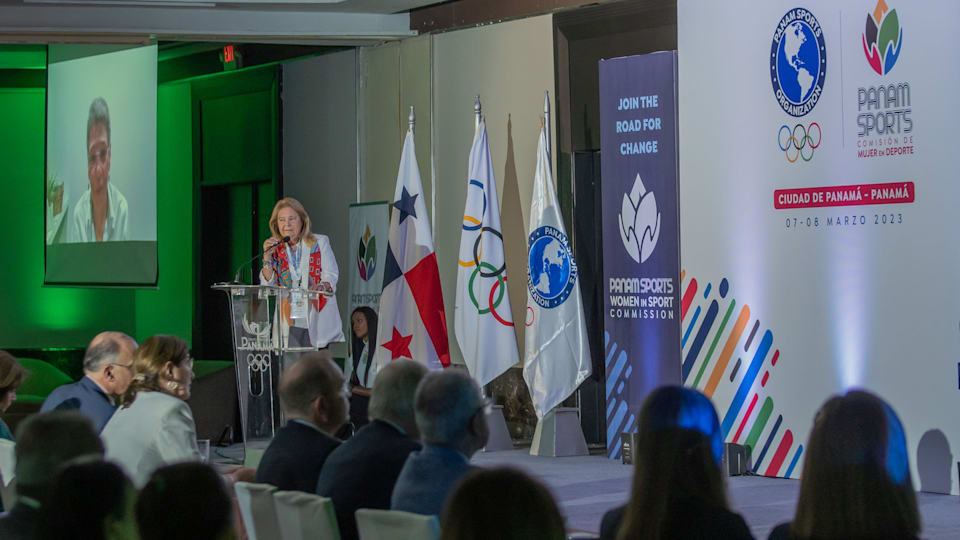 Le président du CIO salue les progrès accomplis par les CNO lors de la conférence sur les femmes dans le sport de Panam Sports