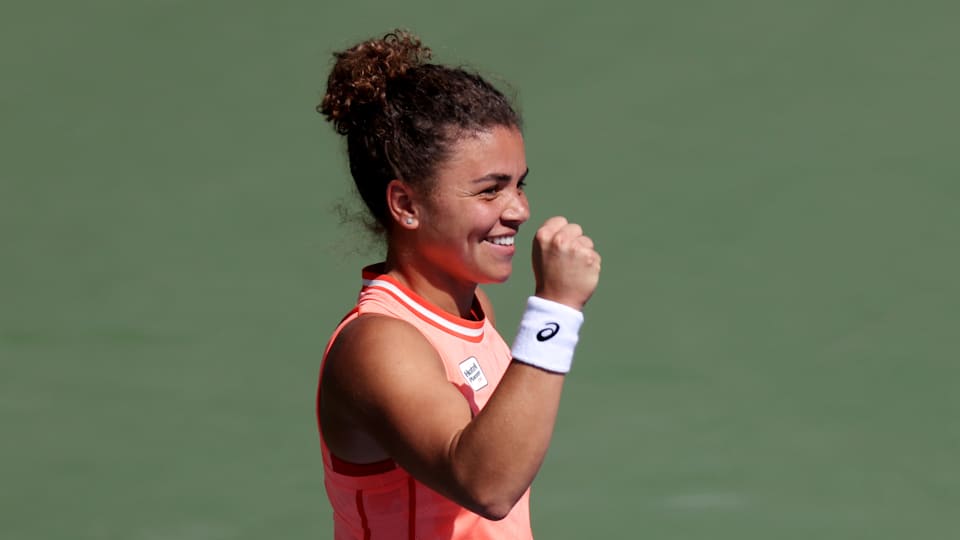 Jasmine Paolini al WTA 1000 Dubai 2024 quando gioca i quarti di finale