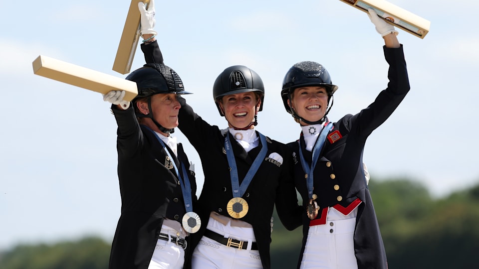 Reiten bei Paris 2024 Jessica von BredowWerndl gewinnt erneut DressurGold, Isabell Werth baut