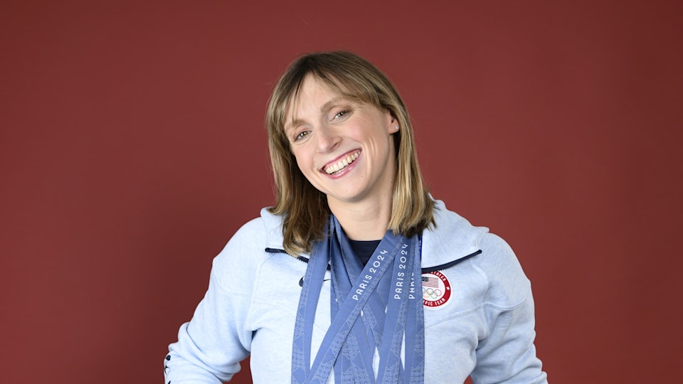 Katie Ledecky shares "pretty fitting" plans for International Women’s(01)