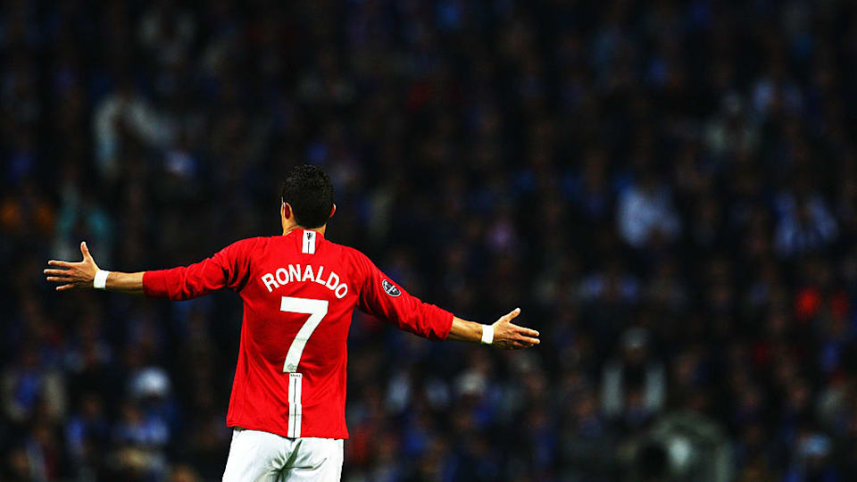 Cristiano Ronaldo of Manchester United gestures during the UEFA Champions League Quarter Final second leg match between FC Porto and Manchester United at the Estadio do Dragao on April 15, 2009 in Porto, Portugal. (Photo by Laurence Griffiths/Getty Images)