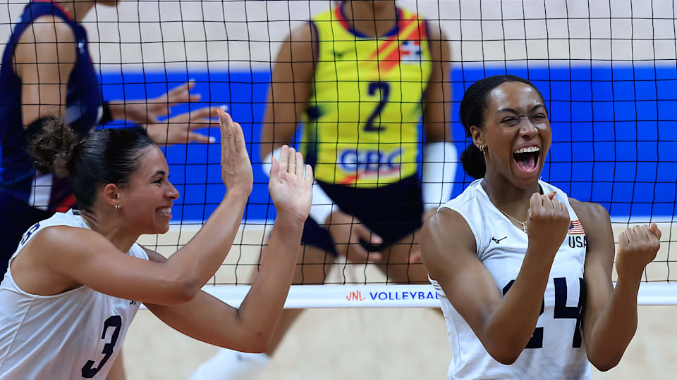 JO de Paris 2024 Decouvrez le groupe de l equipe de France feminine de volleyball avec les Etats Unis la Serbie et la Republique populaire de Chine
