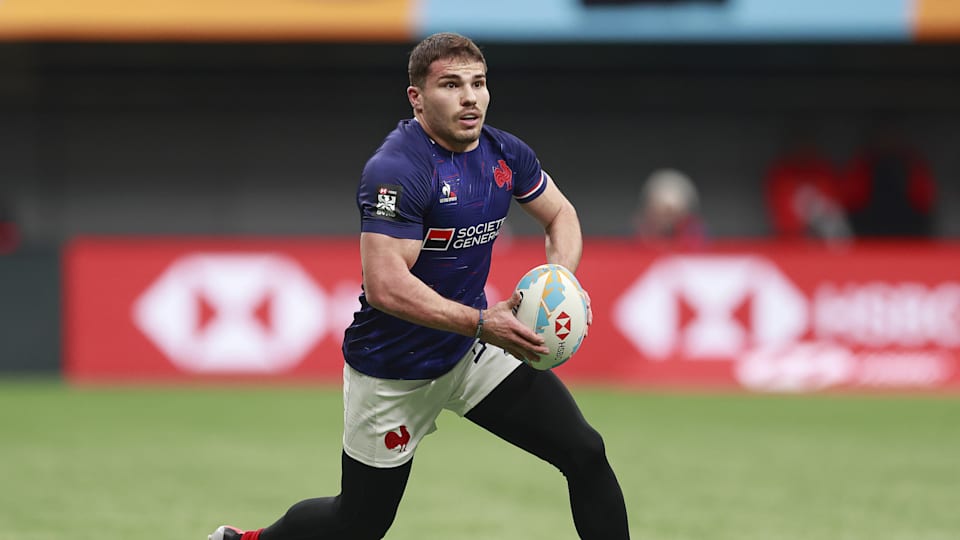 Antoine Dupont in action for the French men's rugby sevens team