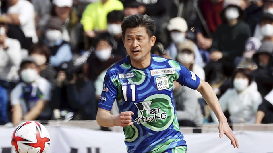 2023-02-02T083729Z_1743889701_MT1YOMIUR0000HDEIX_RTRMADP_3_FOOTBALL-KAZUYOSHI-MIURA-TRANSFERS-PORTUGAL-OLIVEIRENSE