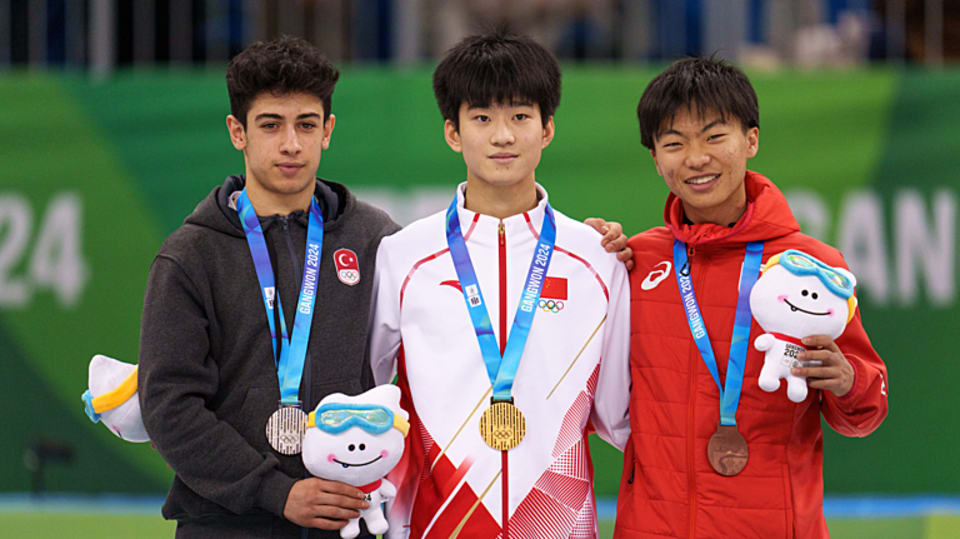 Short Track Men 1000m podium