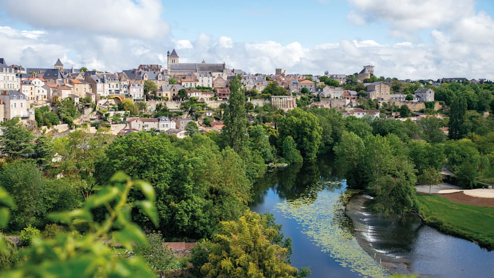 Thouars, a historic town on the banks of the Thouet River 