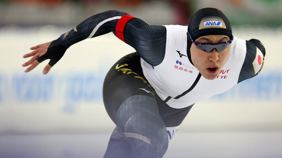 Shinhama Tatsuya breaks Jordan Stolz speed skating win streak