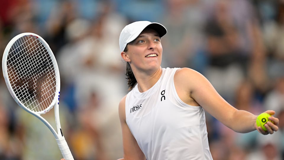 Iga Swiatek enters the 2024 Australian Open with the favoured status in the women’s event