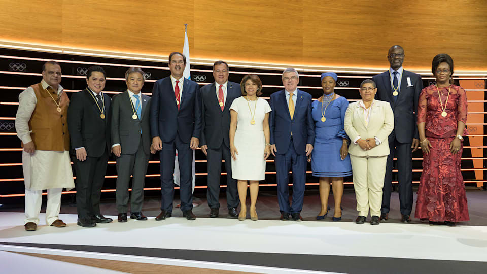 La Session du CIO élit deux membres de la commission exécutive  et dix nouveaux membres  