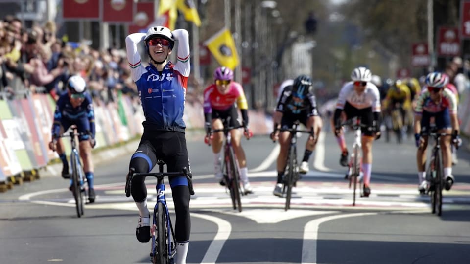 Marta Cavalli amstel gold race 2022 (credits Federciclismo - Bettini foto)