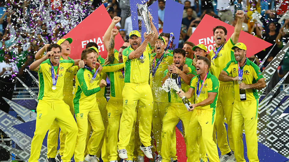 Australia lift the ICC T20 World Cup Trophy on November 14, 2021 in Dubai, United Arab Emirates.