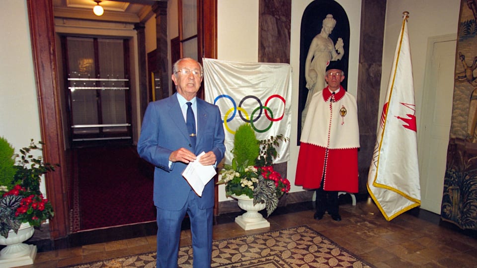 1994-Lausanne-Olympic-Capital-banner