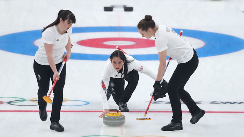 メダル決定】イギリス 金メダル! 日本 銀メダル! カーリング女子