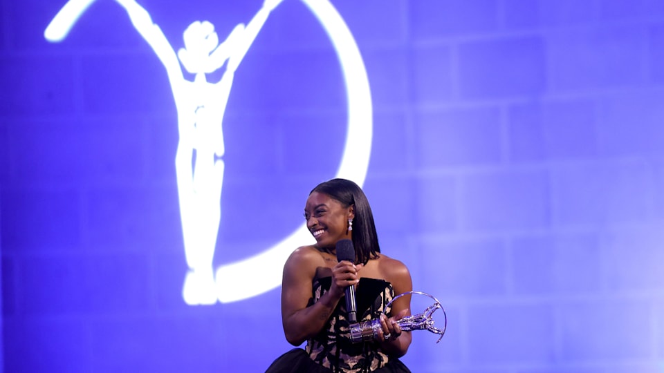 Simone Biles won the 2025 Laureus World Sportswoman of the Year award, marking the fourth Laureus recognition in her career.
