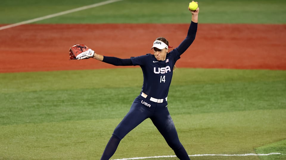 Monica abbott glove sales
