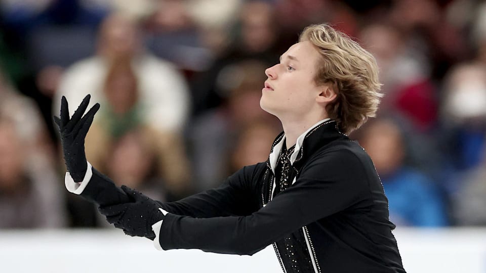 Фигурное катание. Кто стал обладателем премии ISU Skating Awards 2024
