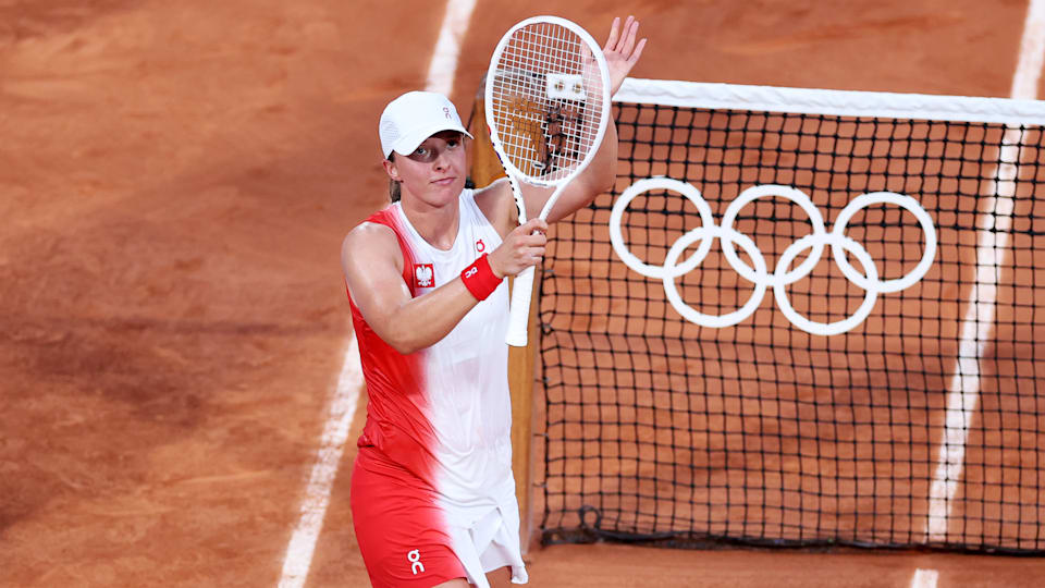 World No.1 Iga Swiatek claims bronze, winning Poland its first medal in tennis