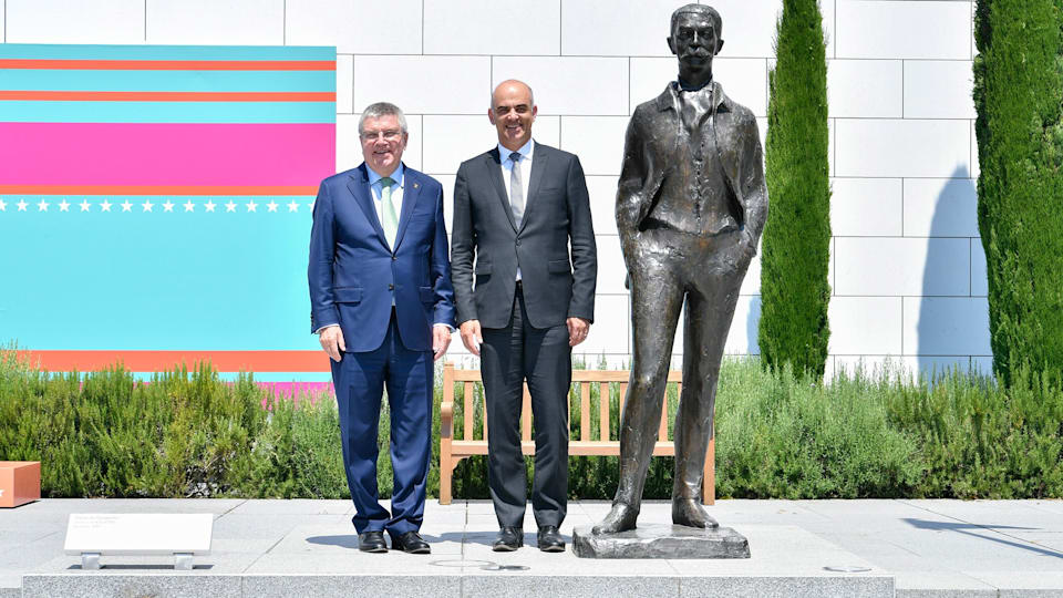 IOC President welcomes the Swiss President to The Olympic Museum