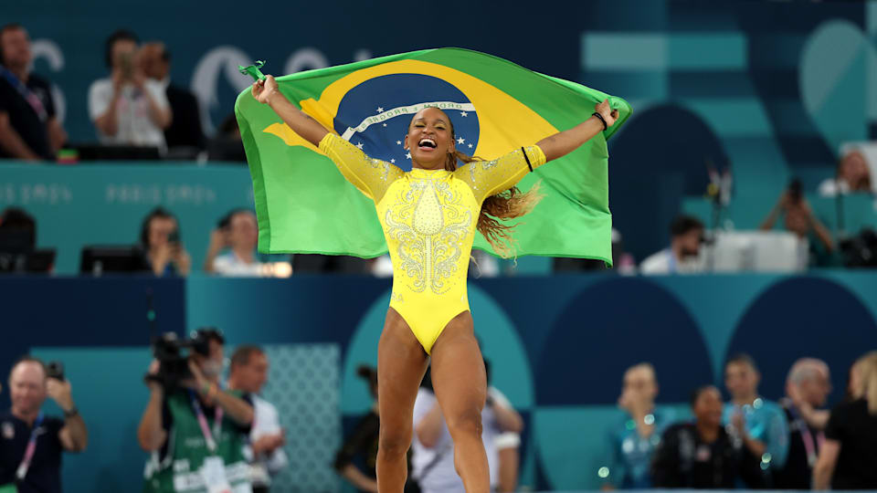 Rebeca Andrade conquista a prata no individual geral da ginástica artística dos Jogos Olímpicos Paris 2024