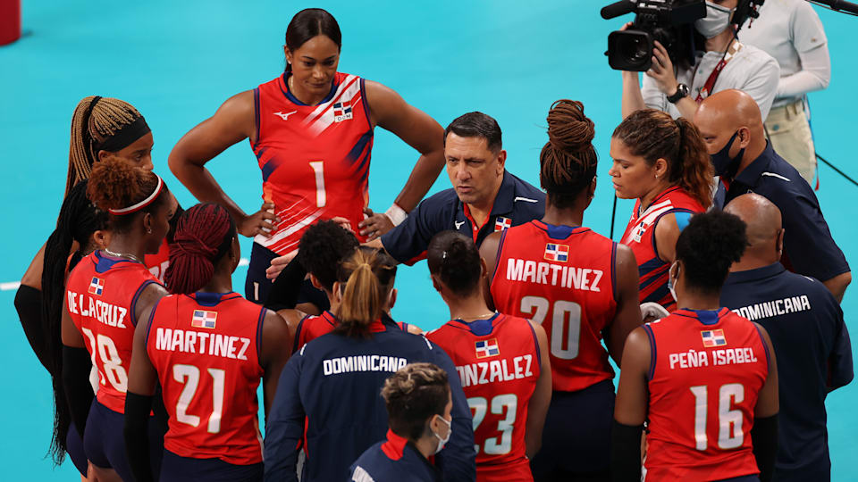 Liga de Naciones de Voleibol femenino 2023: el legado de Marcos Kwiek en República Dominicana y su maestro, José Roberto Guimarães