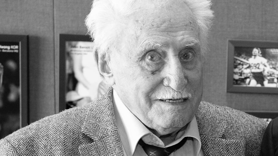 Le président du CIO profondément attristé par le décès du célèbre entraîneur d'escrime David Dushman