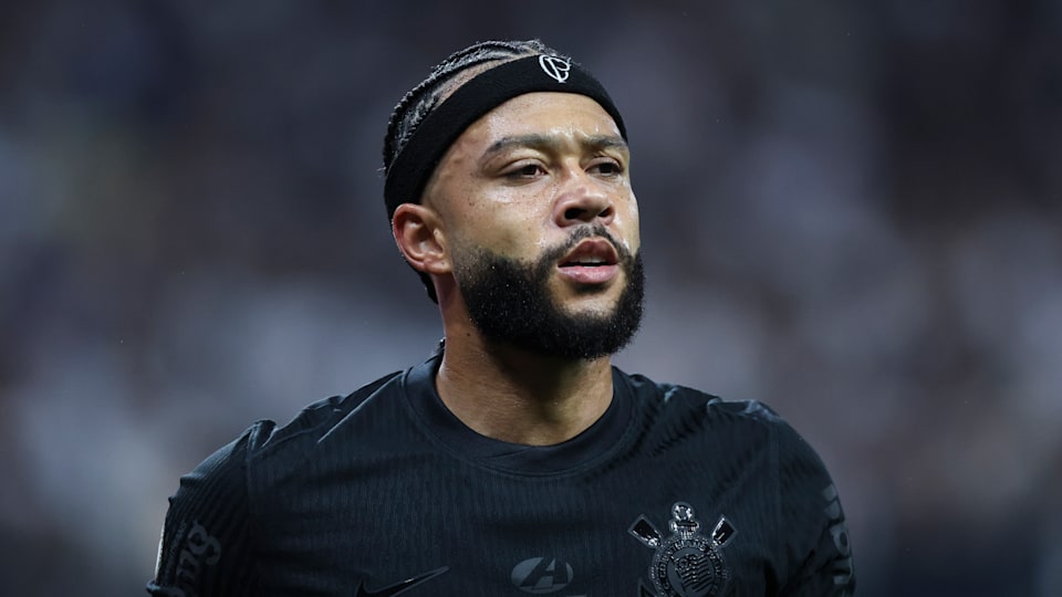 GANHA PIX? Memphis próximo de garantir bônus milionário no Corinthians