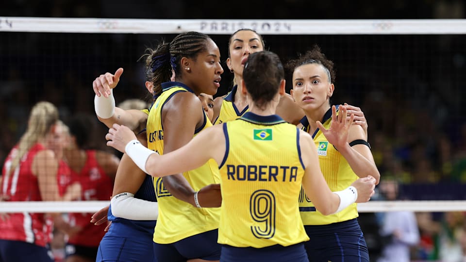 ブラジル女子代表　バレーボール　ユニフォーム16 ÉRIKA選手サイン入り ブラジル女子代表 バレーボール ユニフォーム16 ÉRIKA選手サイン入り